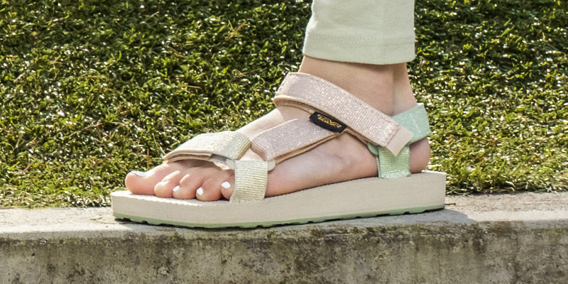 Verschrikking Schaar omringen Fashionable Active Sandals, River Shoes, Boots, & More | Teva®